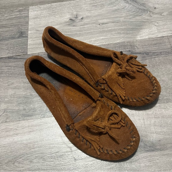 Minnetonka Suede Moccasins Brown Fringe Leather Flats 8.5 - Picture 7 of 7